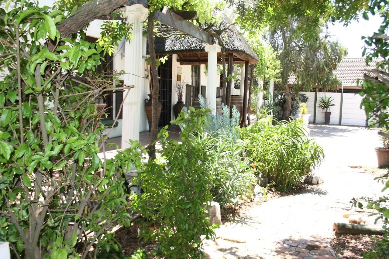 Bed & Breakfast The Vinelands On Alpha Guest House Cape Town